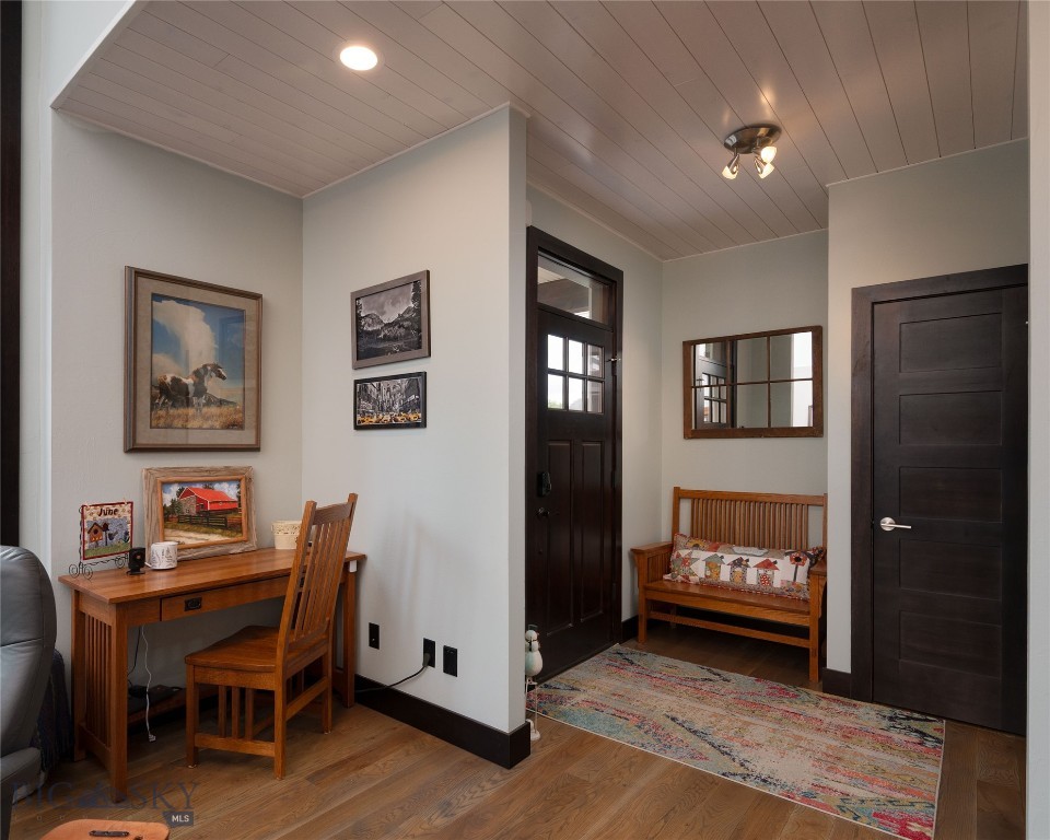 3165 Summer View Lane