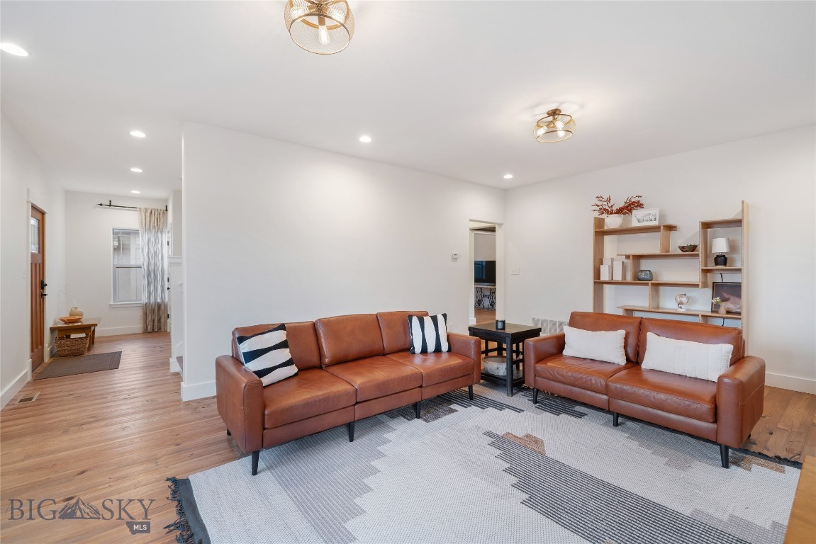 4468 Alexander Street