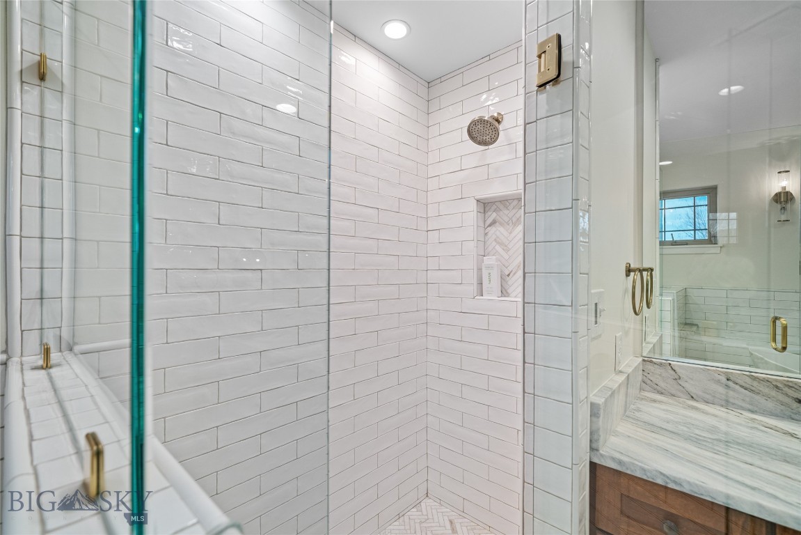 Valley West - Residential Income