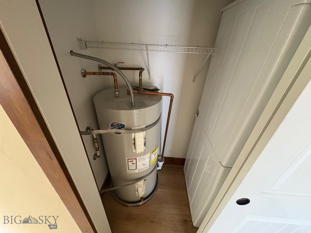 Falcon Hollow - Residential