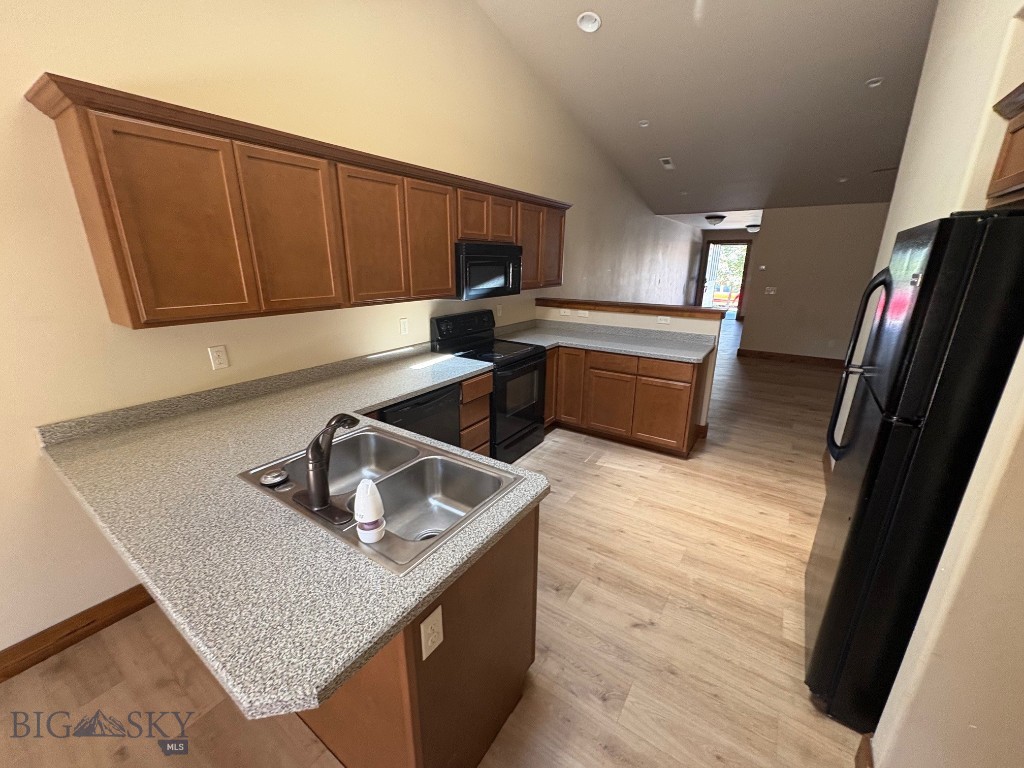 Falcon Hollow - Residential