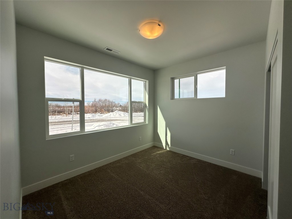 9 N Reliance Ave