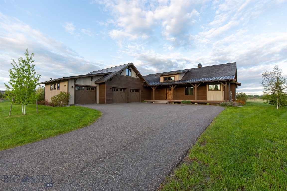 1089 Black Bull Trail