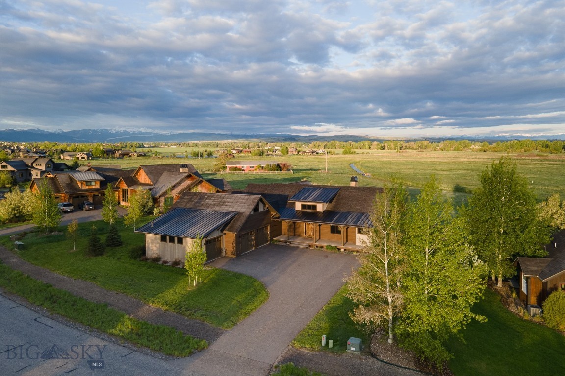 1089 Black Bull Trail