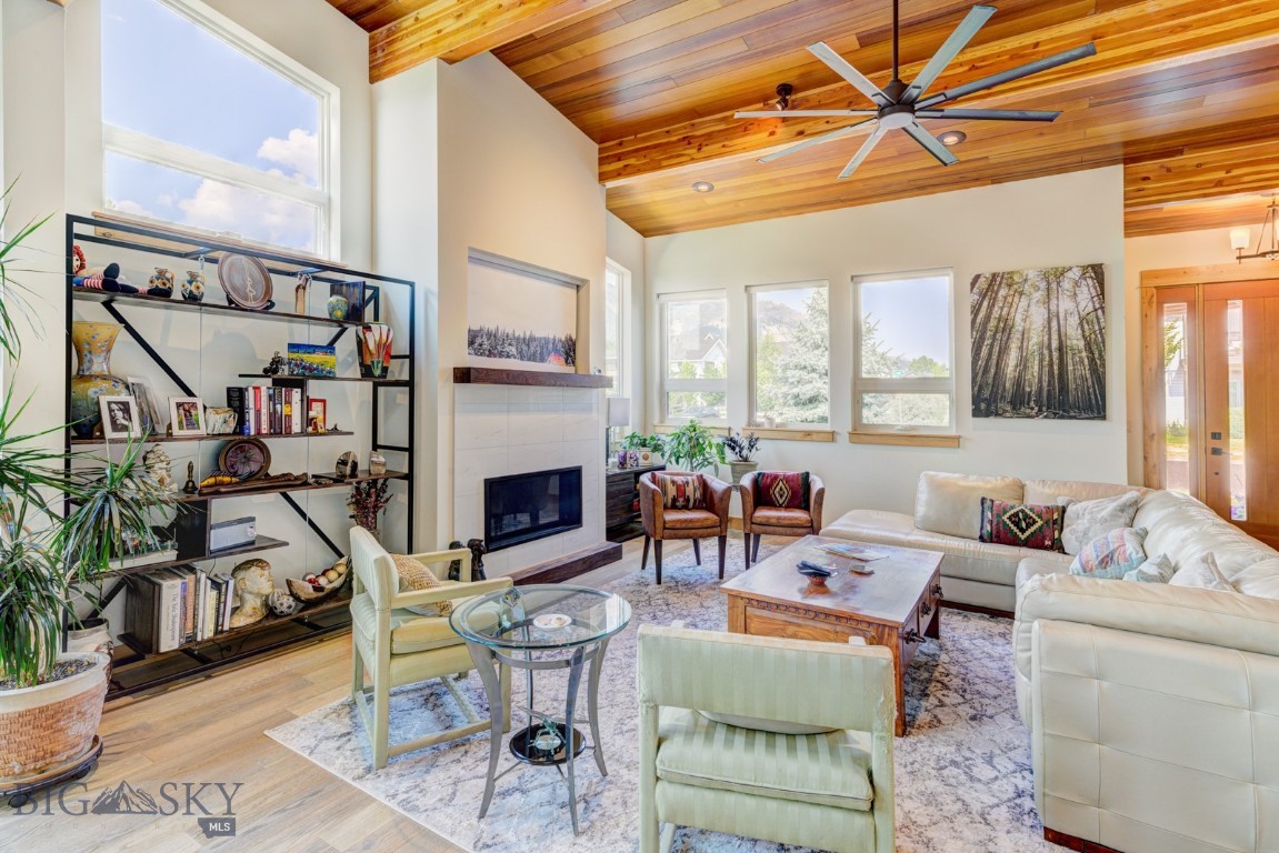 Bozeman, Montana 59715, United States, 2 Bedrooms Bedrooms, ,3 BathroomsBathrooms,Residential,Contingent,50726