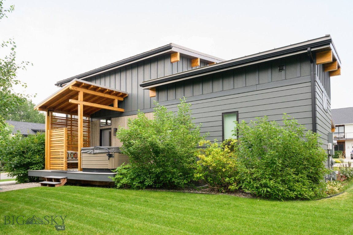 Bozeman, Montana 59715, United States, 2 Bedrooms Bedrooms, ,3 BathroomsBathrooms,Residential,Contingent,50726