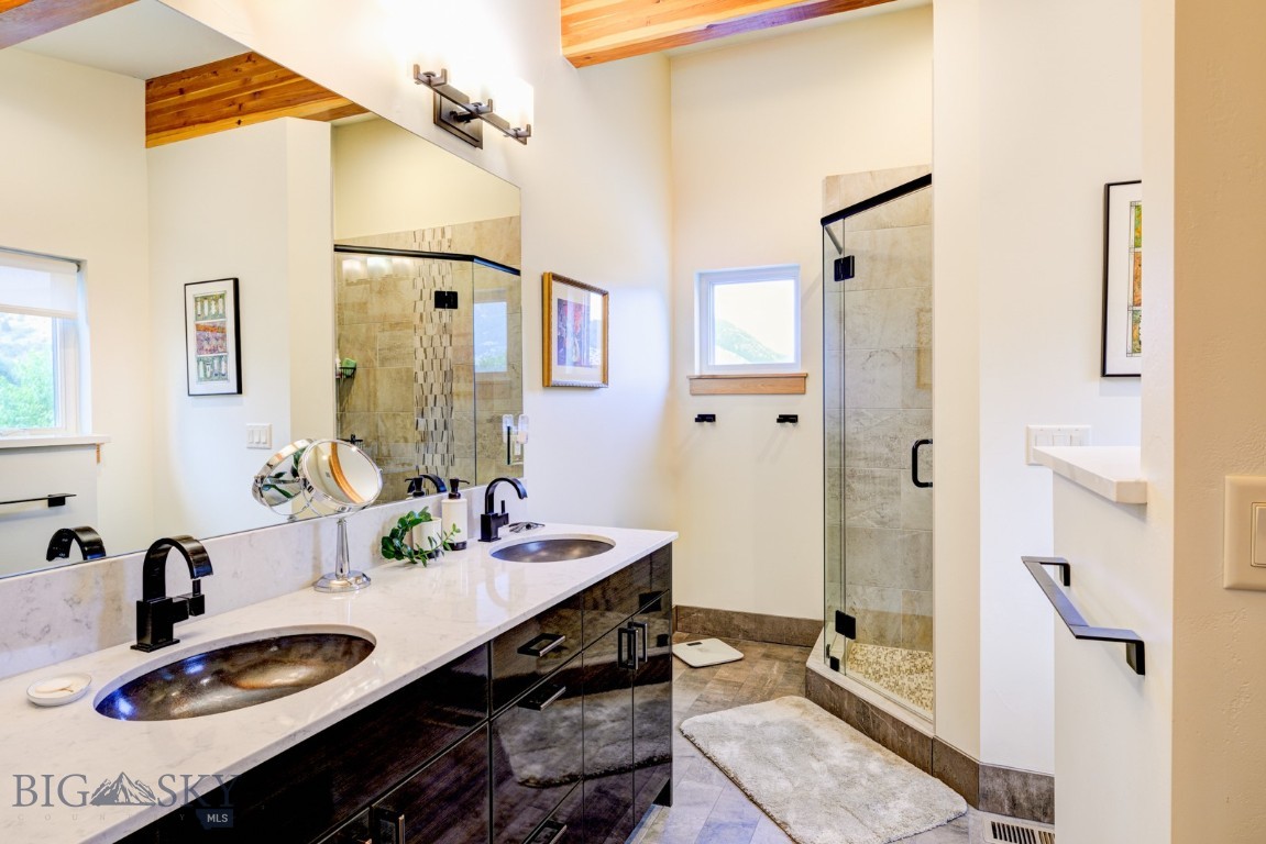 Bozeman, Montana 59715, United States, 2 Bedrooms Bedrooms, ,3 BathroomsBathrooms,Residential,Contingent,50726