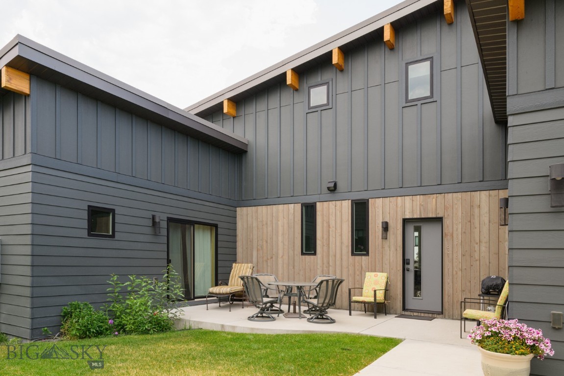 Bozeman, Montana 59715, United States, 2 Bedrooms Bedrooms, ,3 BathroomsBathrooms,Residential,Contingent,50726