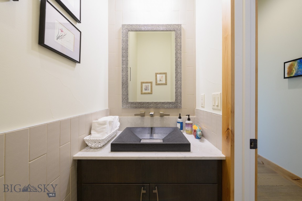 Bozeman, Montana 59715, United States, 2 Bedrooms Bedrooms, ,3 BathroomsBathrooms,Residential,Contingent,50726