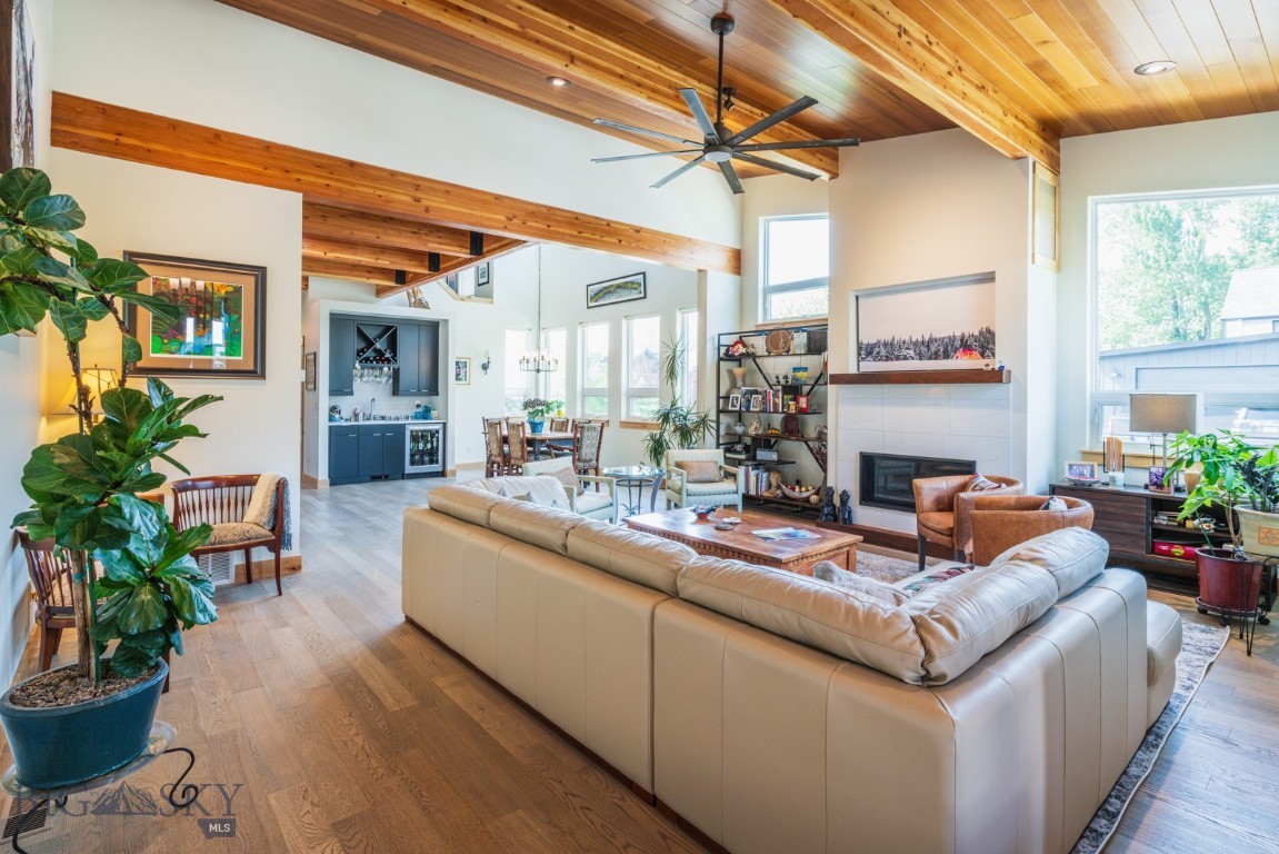 Bozeman, Montana 59715, United States, 2 Bedrooms Bedrooms, ,3 BathroomsBathrooms,Residential,Contingent,50726