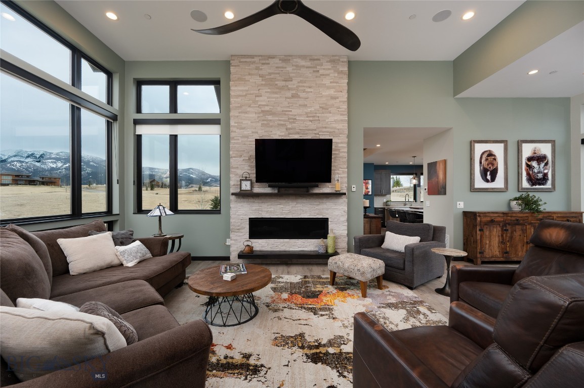 103 Moon Shadow Drive