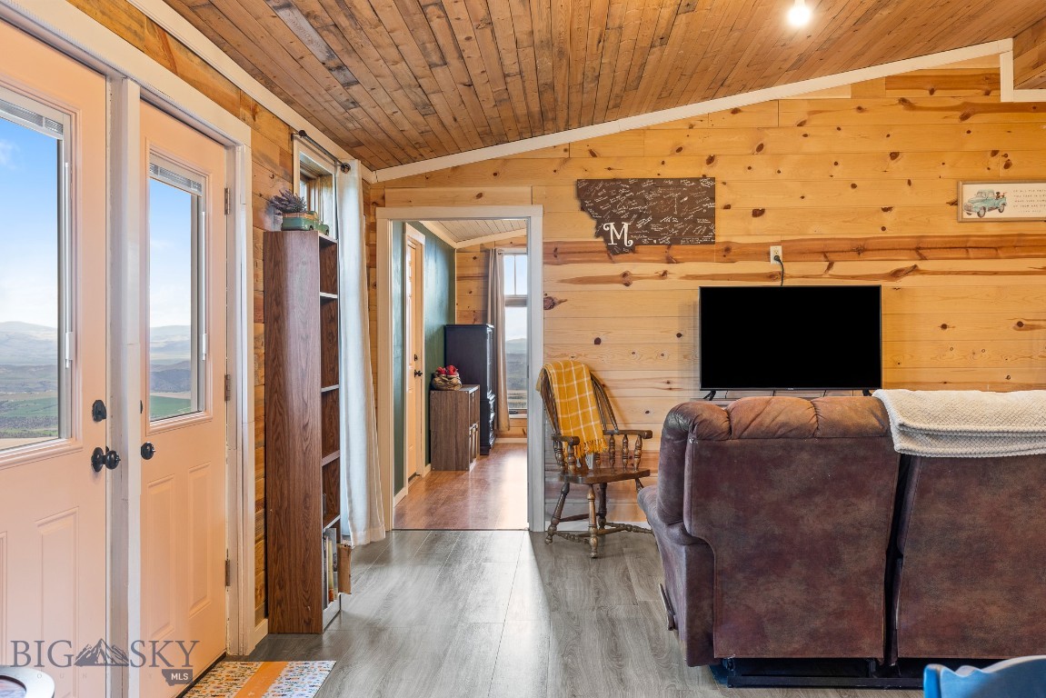 Ponderosa Pines - Residential