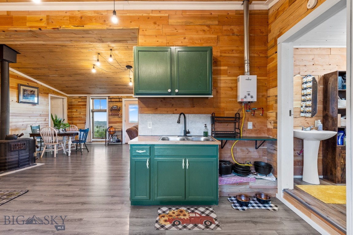 Ponderosa Pines - Residential