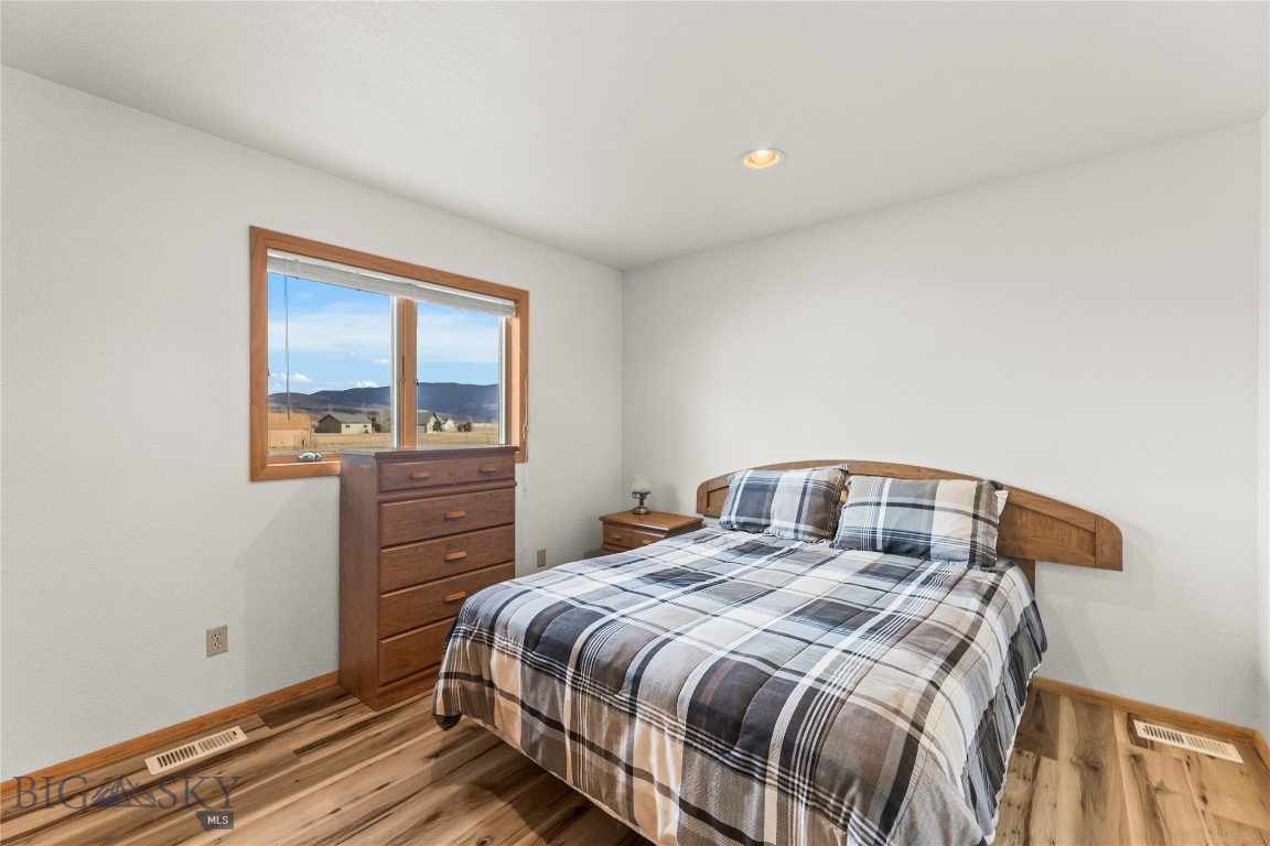 Troutdale - Residential