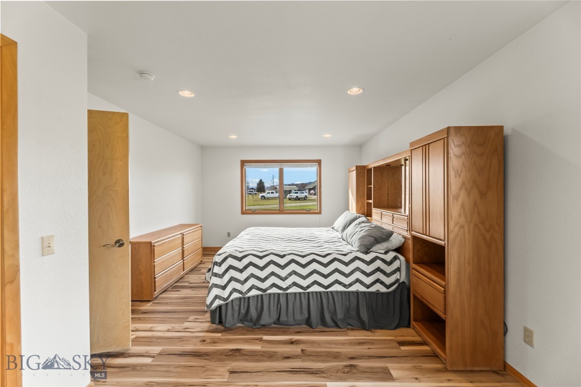 Troutdale - Residential