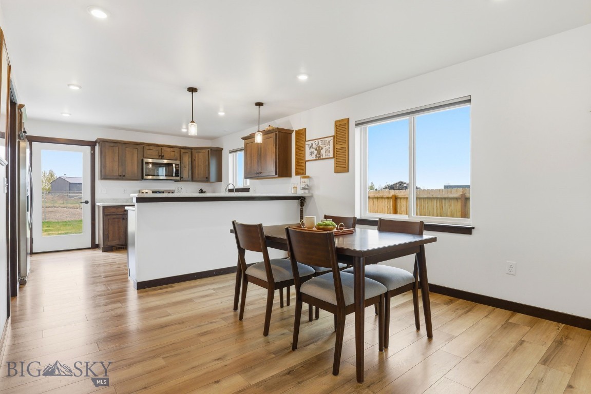 Cloverleaf Meadows - Residential