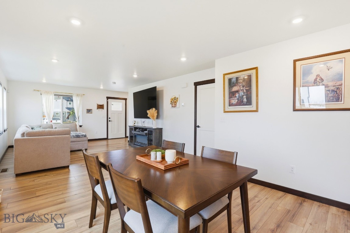 Cloverleaf Meadows - Residential