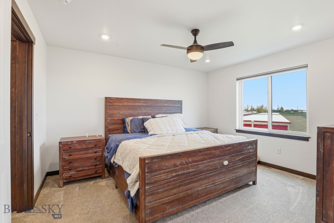 Cloverleaf Meadows - Residential