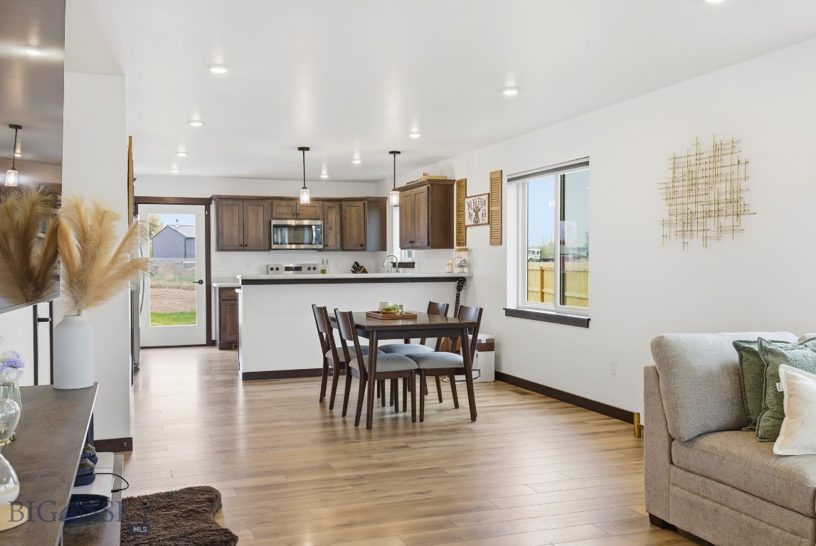 Cloverleaf Meadows - Residential