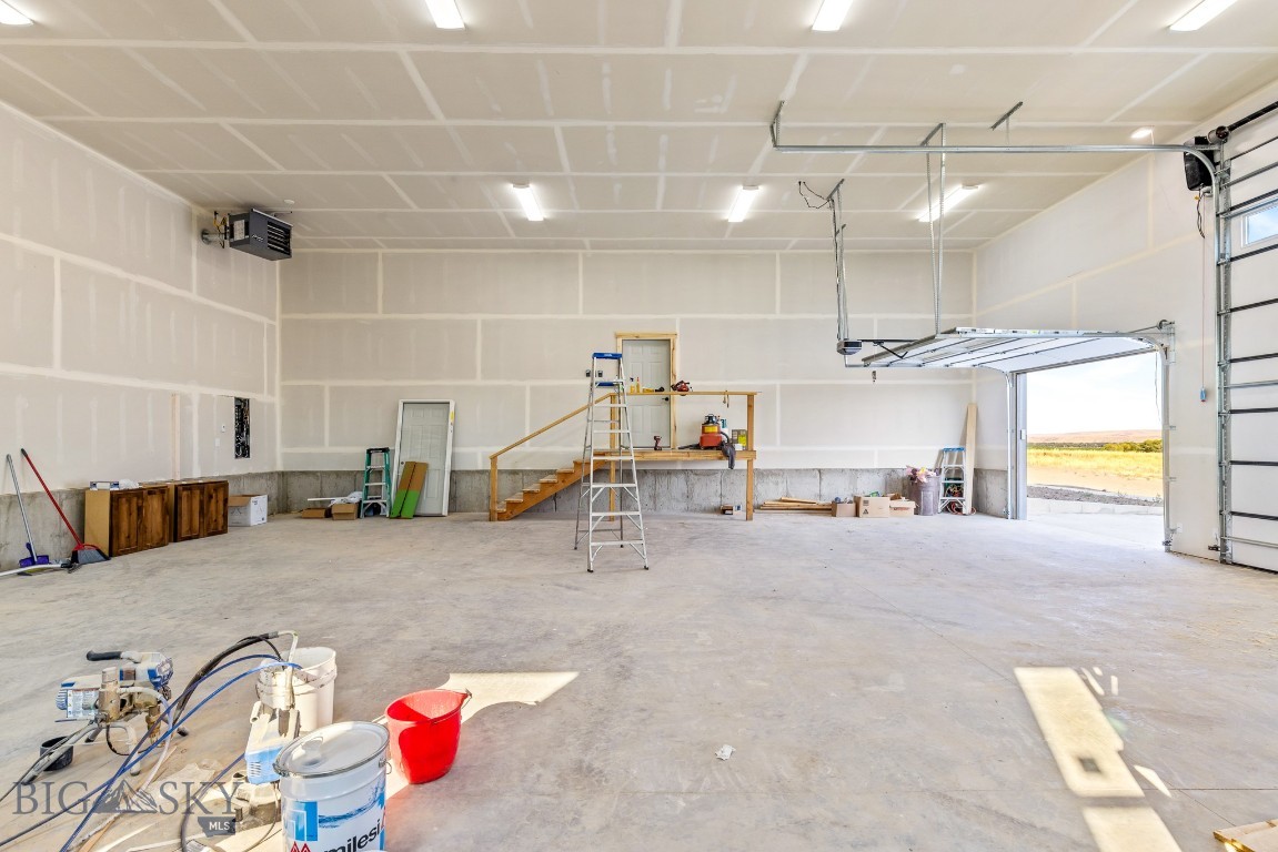 Pivot Point - Residential