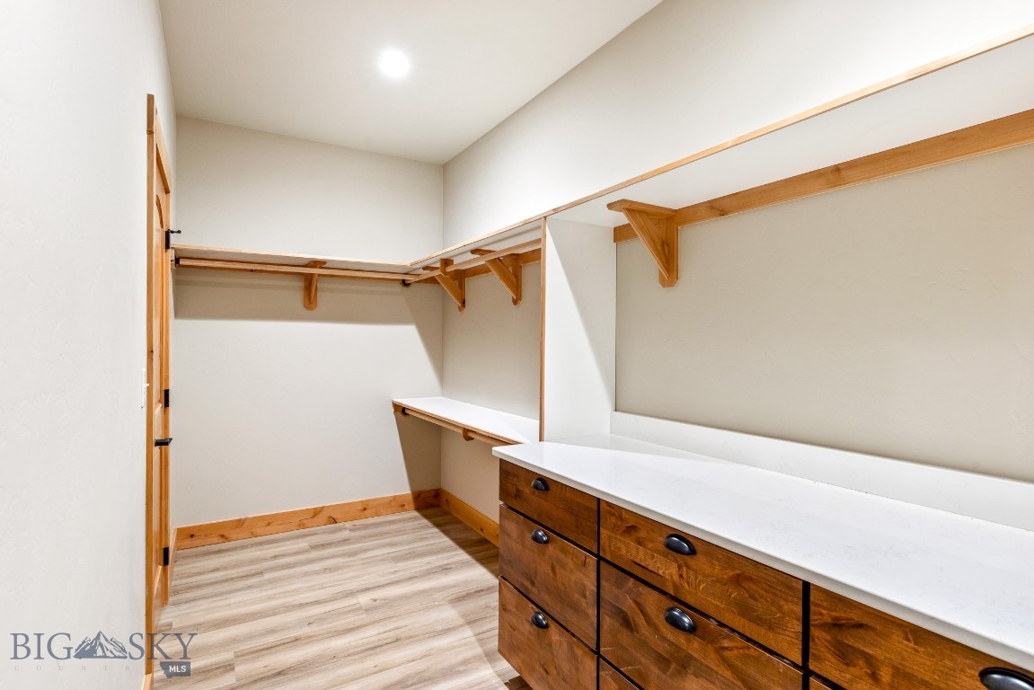 Pivot Point - Residential