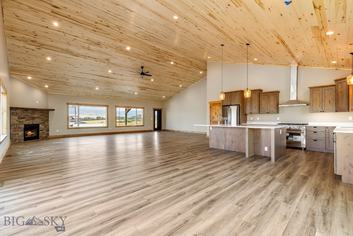 Pivot Point - Residential