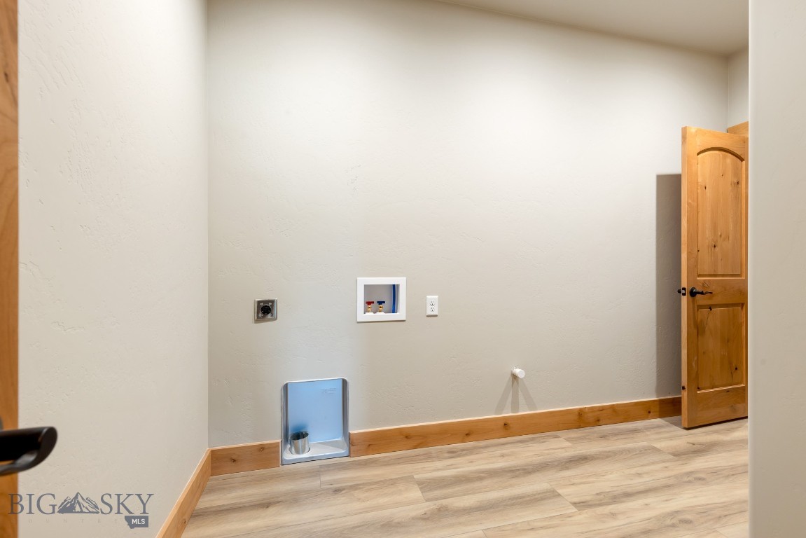 Pivot Point - Residential