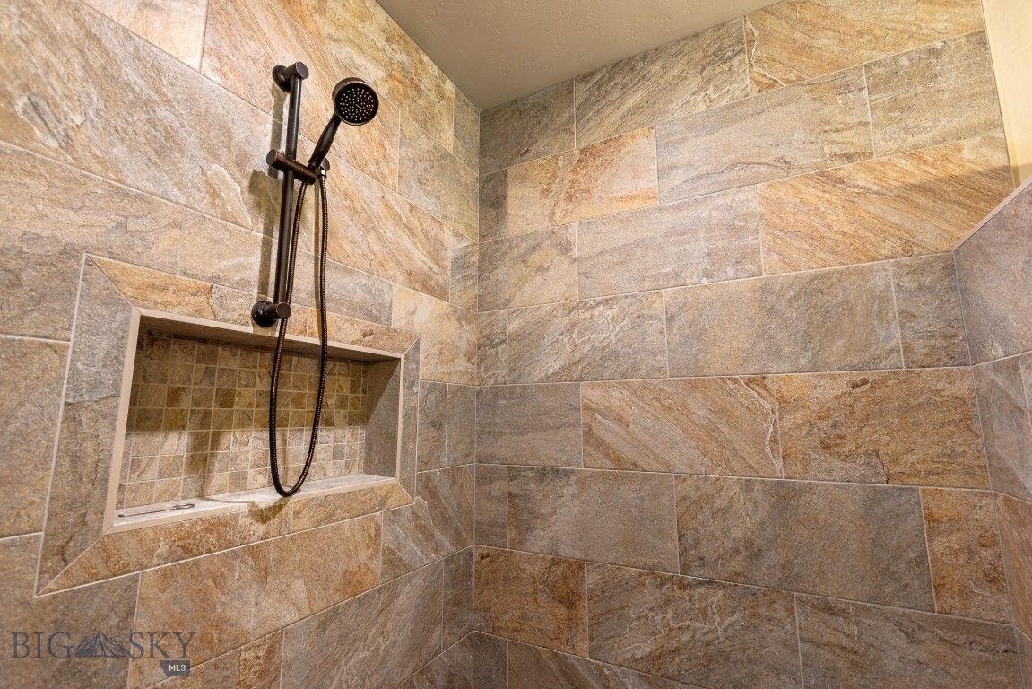 Pivot Point - Residential