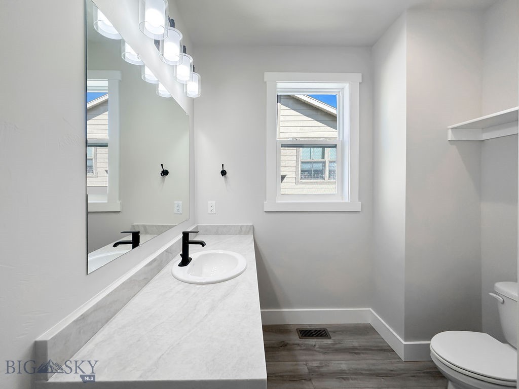 Walton Homestead - Residential