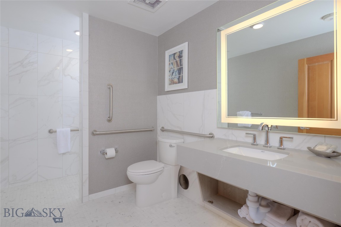 Summit Hotel Condo - Residential