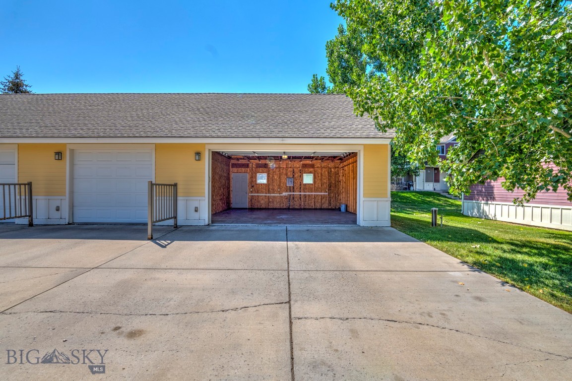 Valley West - Residential