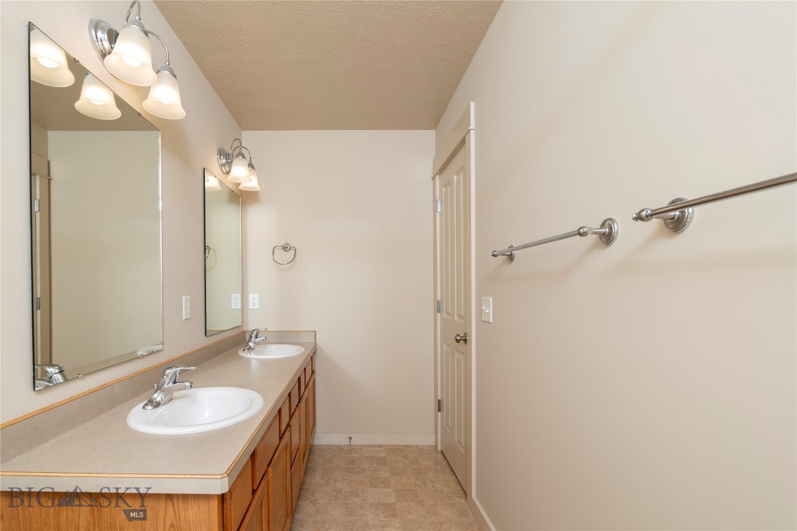 Valley West - Residential