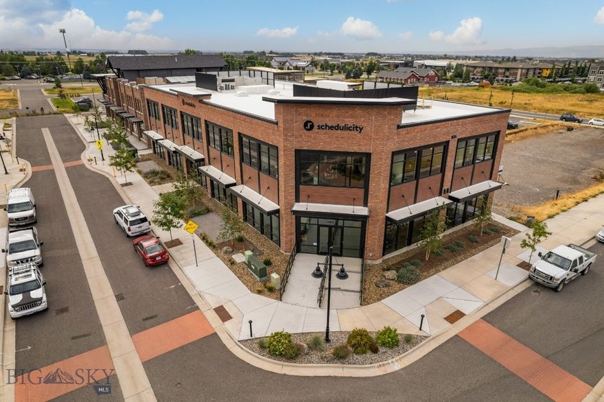 Great location the busy and growing Market District. Within walking distance to Sidewinders, Merry Piglets, Tanglewood, Liberty Burger, Single Barrel, The Well Juicery and many other options. Well built out modern office space on the second floor. Large windows surround three sides, with glass walls throughout to shed ample natural light. Open layout for collaborative work environment occupies most of the space. There are five private offices, a conference room and other flex spaces. There is a shared kitchen and large break area, and common restrooms on both floors.