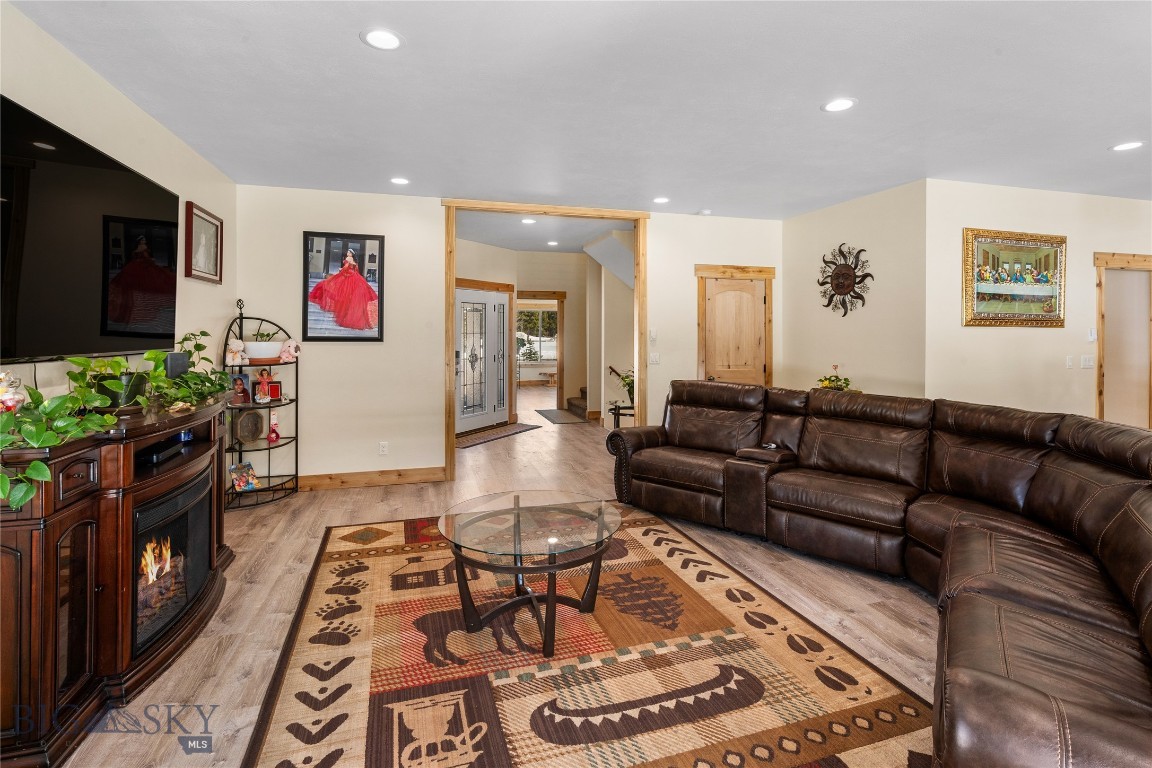 532 Gallatin Avenue