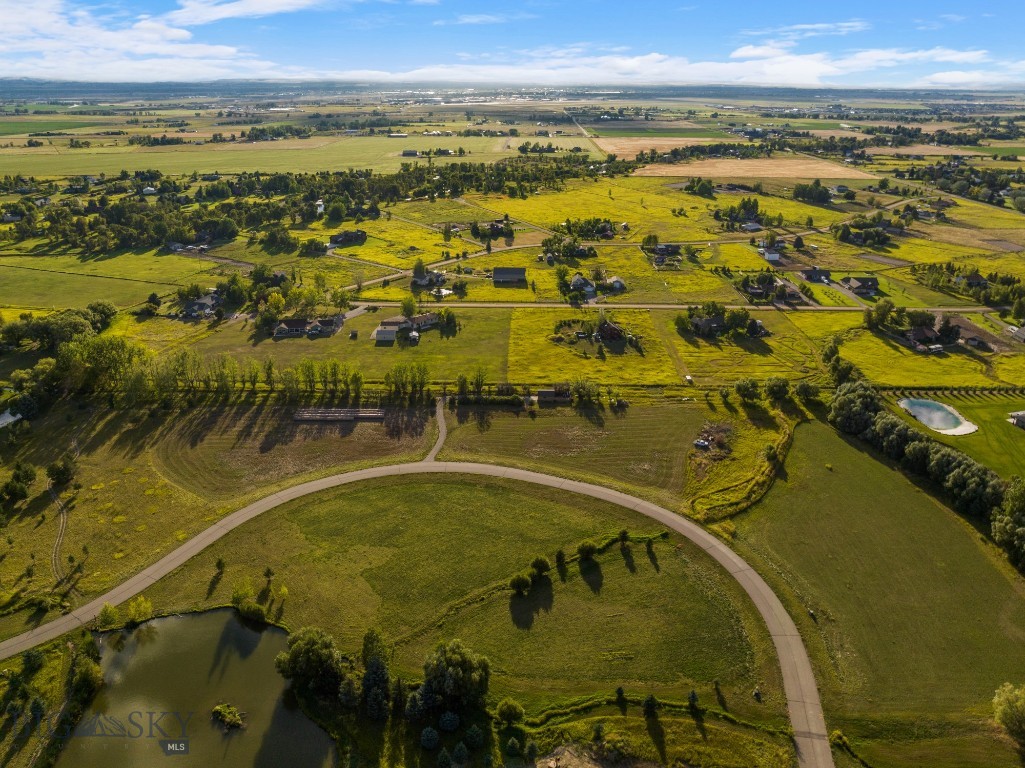 Bridger Lake Meadows - Land