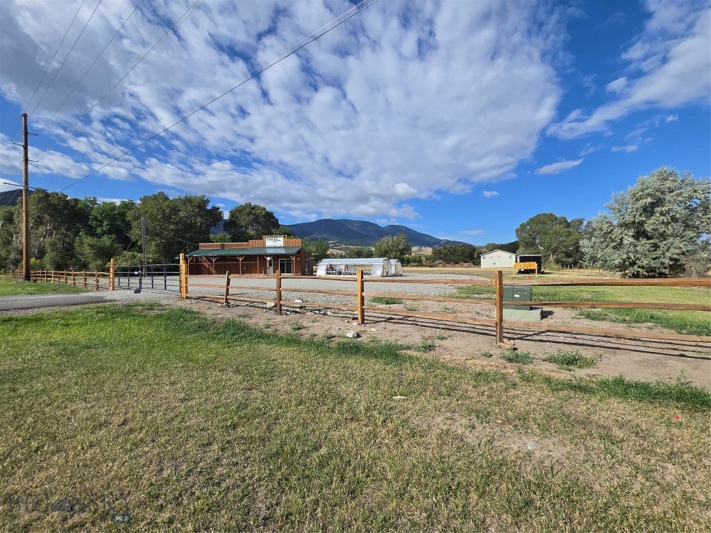 5189 US HWY 89 S