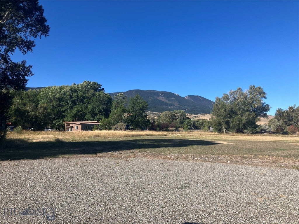 5189 US HWY 89 S