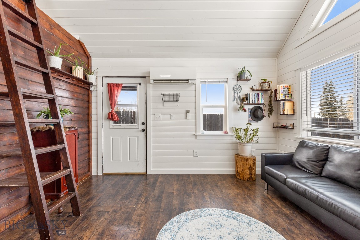 Hidden Valley - Residential