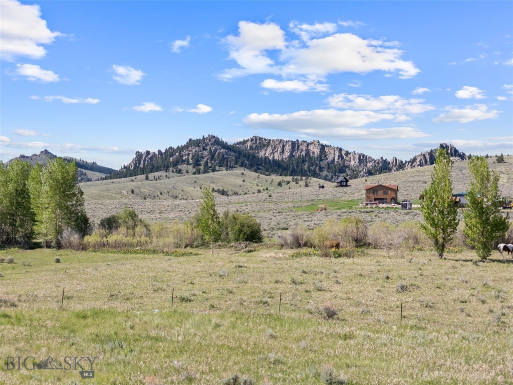 Shining Mountain West - Land