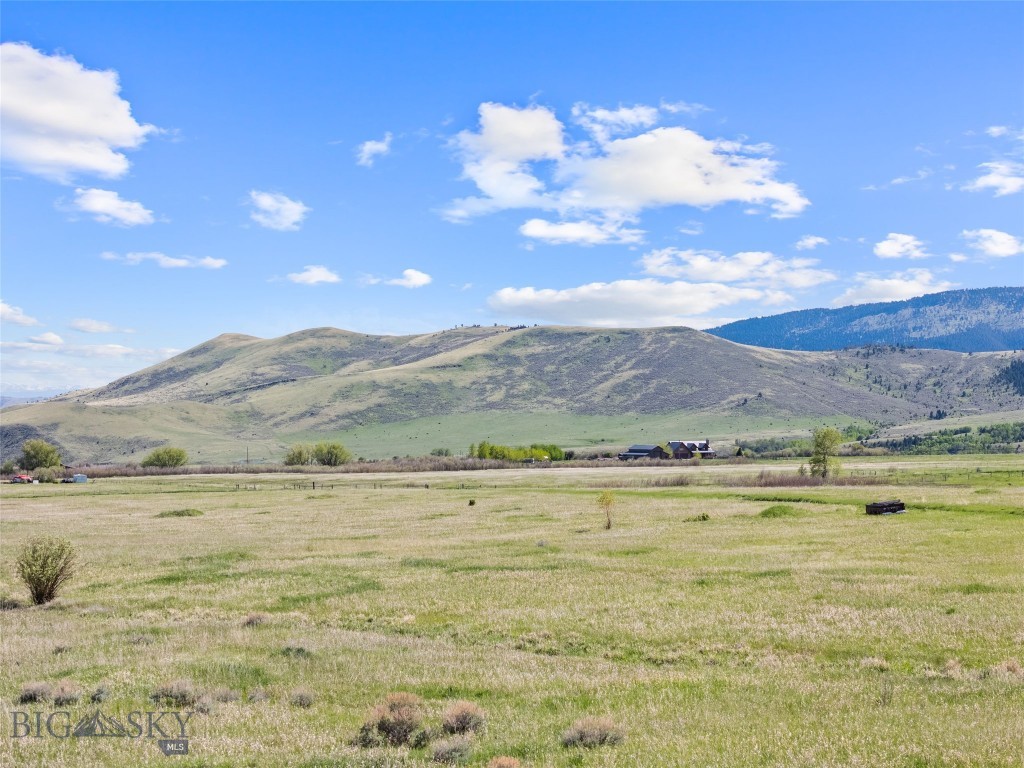 Shining Mountain West - Land