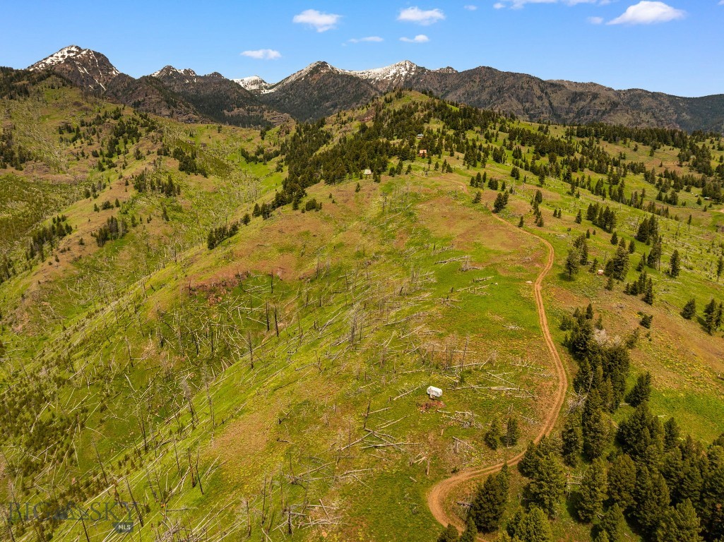 NHN Peak Point Drive Lot 1