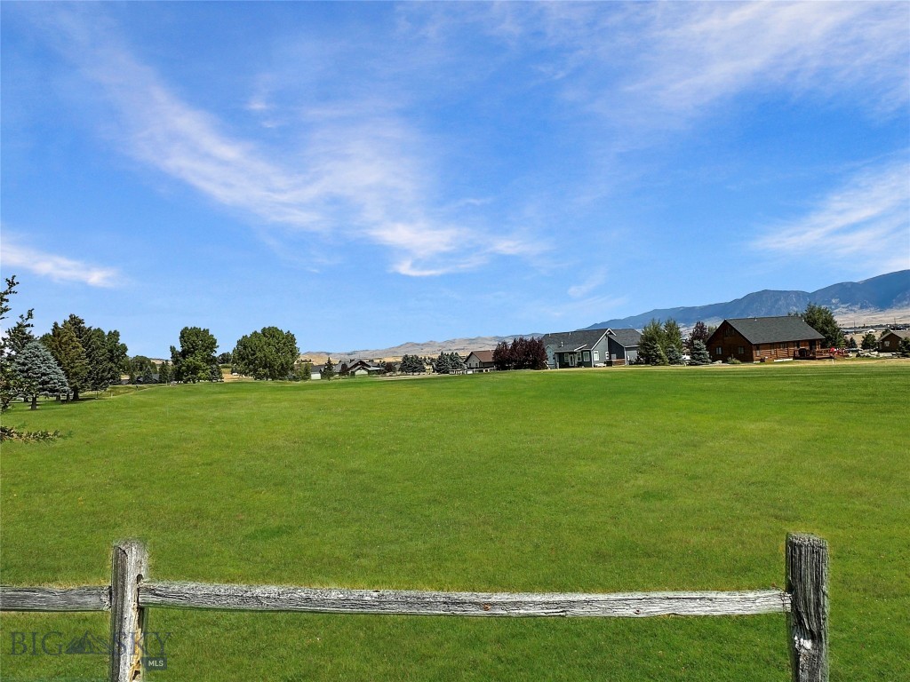 Valley Garden Golf Village - Residential