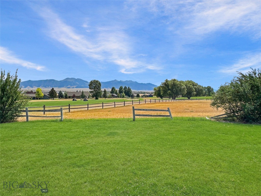 Valley Garden Golf Village - Residential