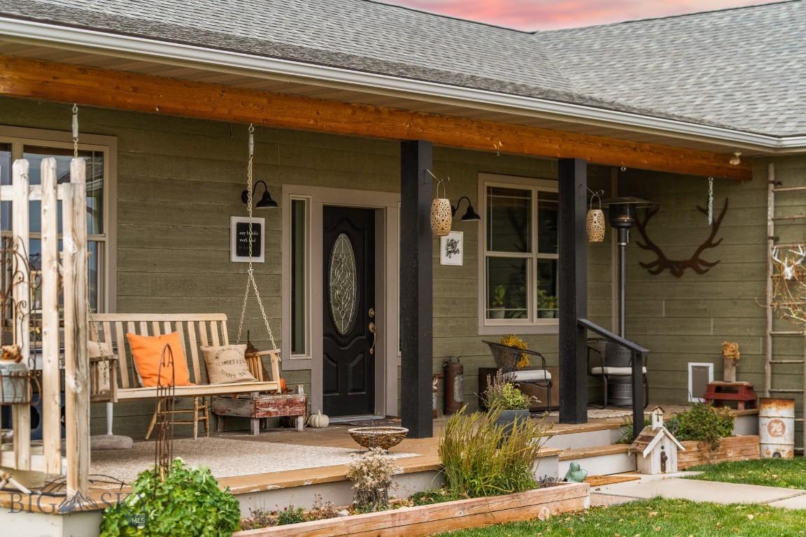 Three Forks, Montana 59752, United States, 3 Bedrooms Bedrooms, ,2 BathroomsBathrooms,Residential,Contingent,12128