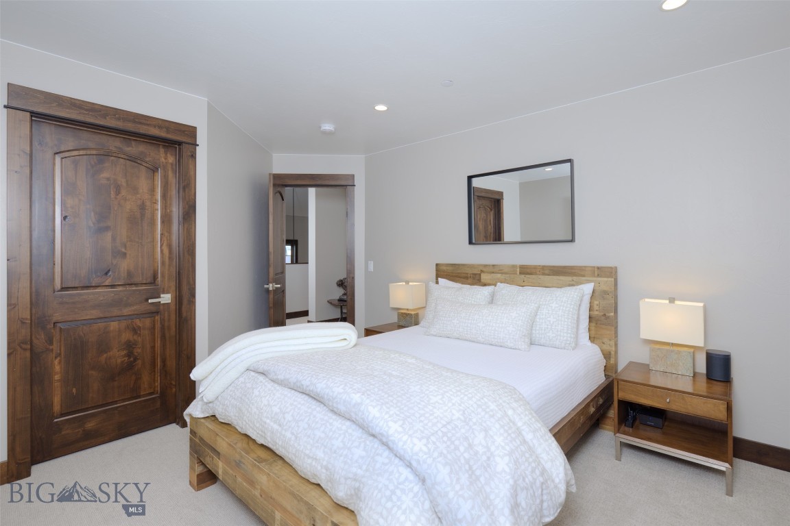 Alpenglow Condo - Residential