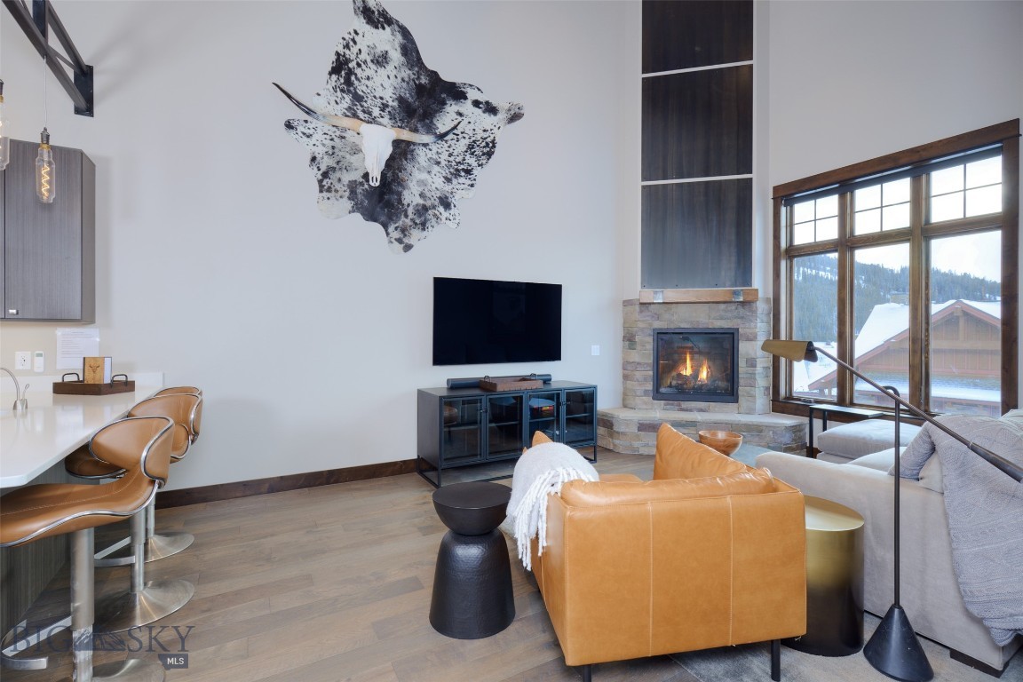 Alpenglow Condo - Residential