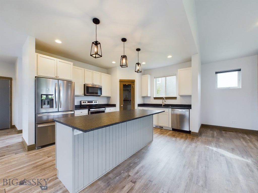 Falcon Hollow - Residential