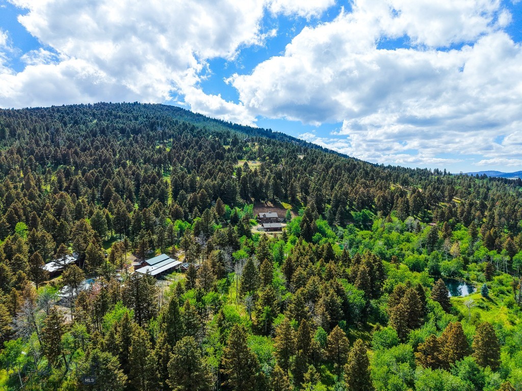 4 Pine Hill Drive
