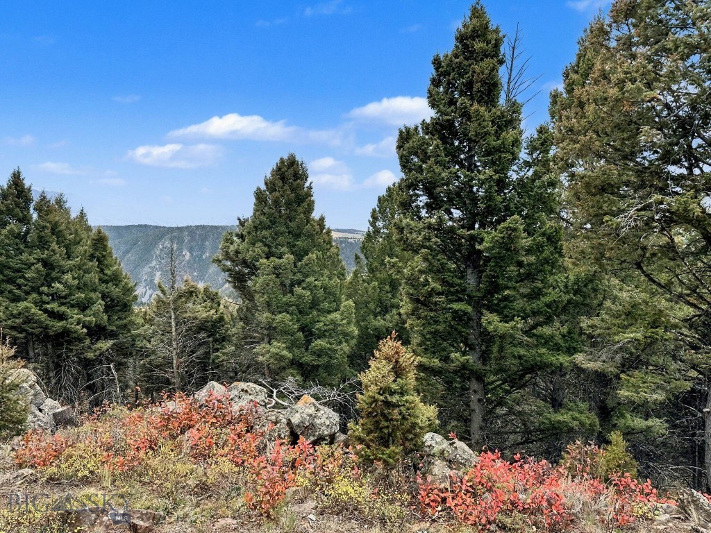 Shining Mountain Unit III - Residential