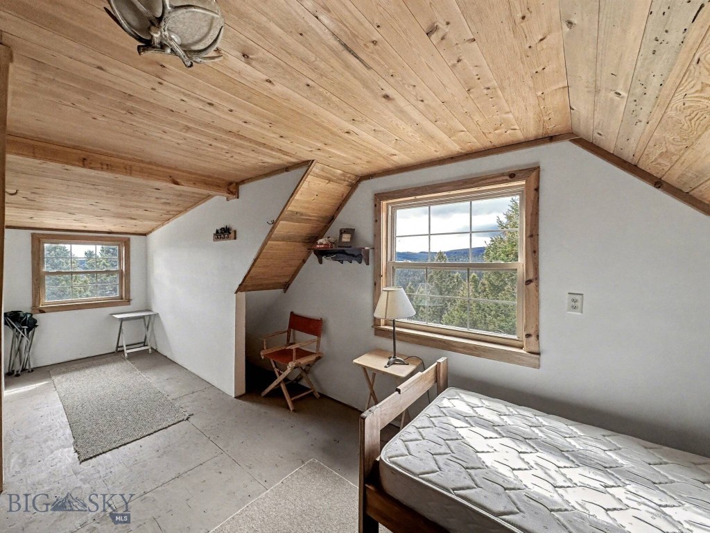 Shining Mountain Unit III - Residential